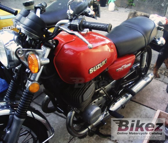 1977 Suzuki GT 500 photo